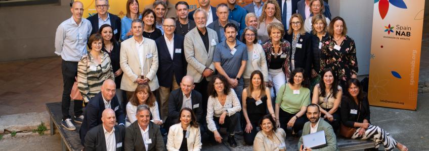 Foto de familia de los socios de AEBAN participantes en el congreso. 
