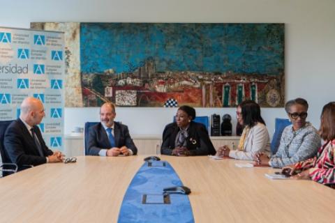 FIDBAN participa en el encuentro empresarial con la embajadora de Angola para impulsar la cooperación internacional